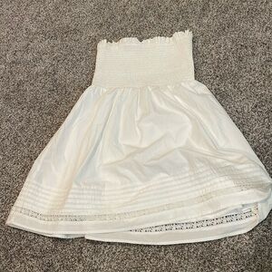 White strapless dress